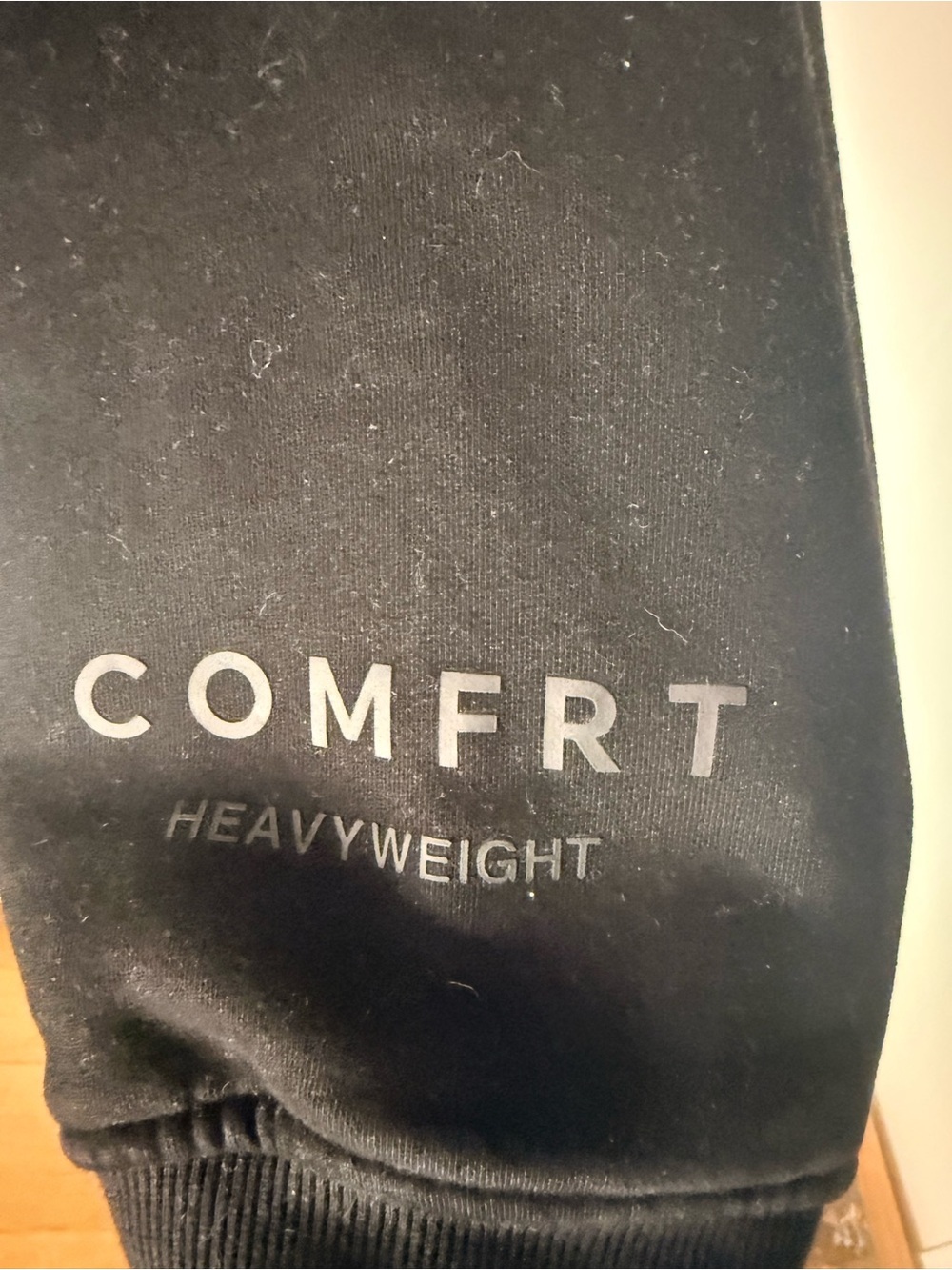 COMFRT Men's Black Pullover Hoodie - Picture 3 of 4